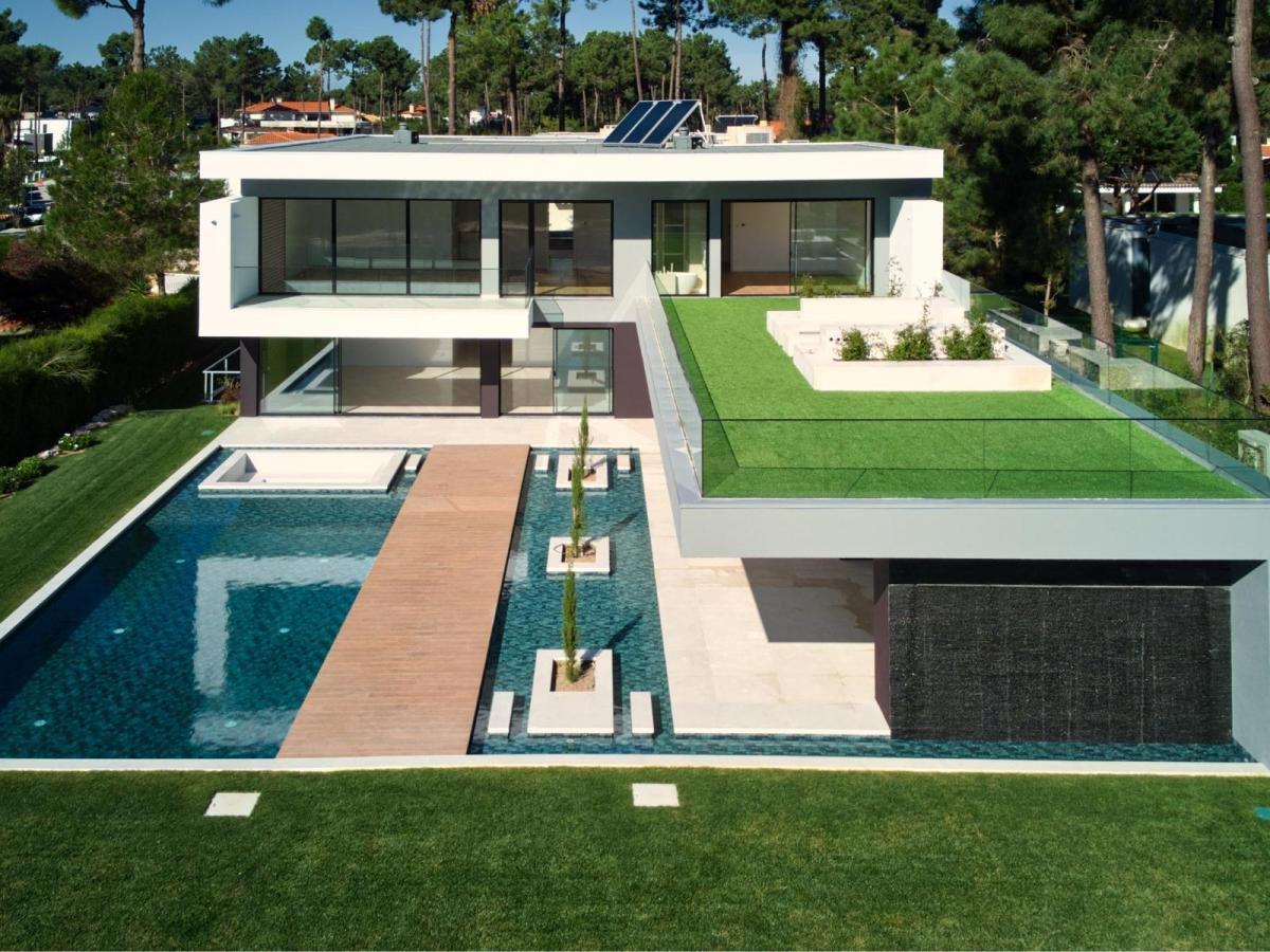 Picture of Home For Sale in Almada, Other, Portugal