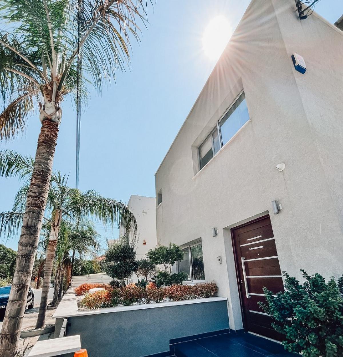 Picture of Home For Sale in Agios Tychonas, Limassol, Cyprus