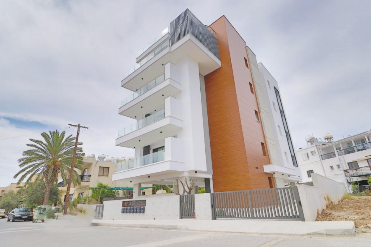 Picture of Home For Sale in Kato Paphos - Universal, Paphos, Cyprus