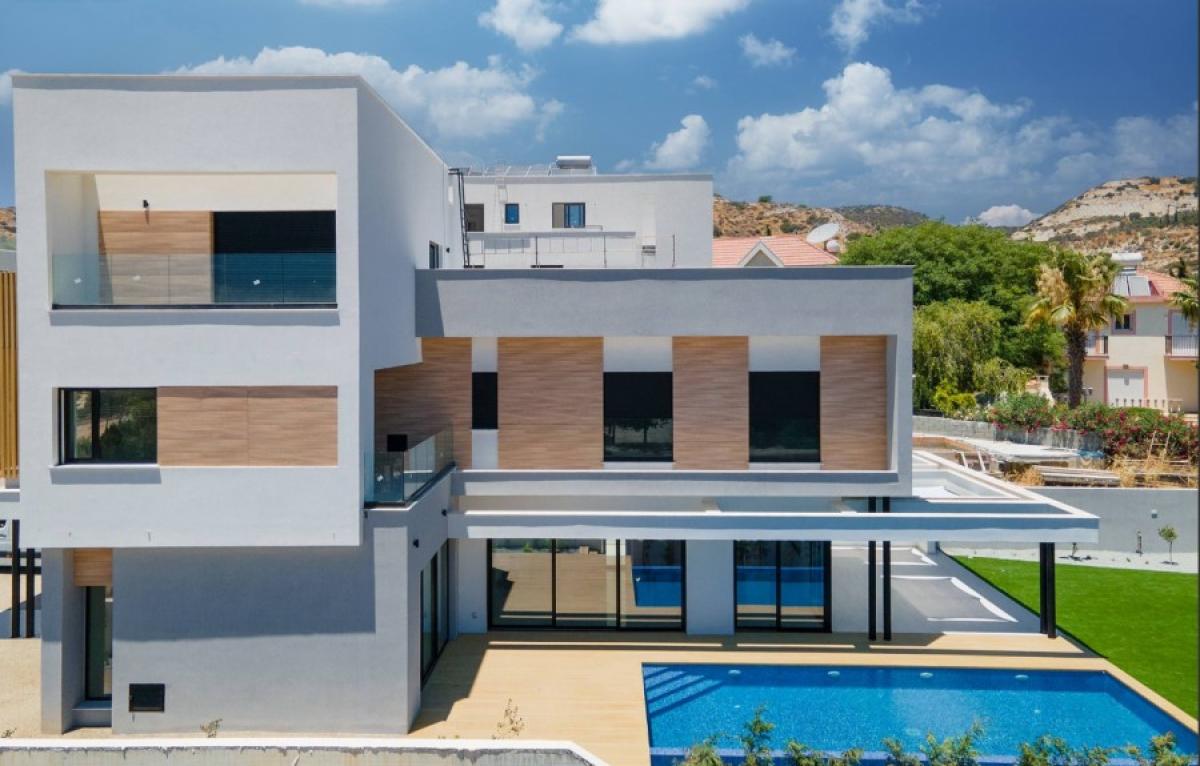 Picture of Home For Sale in Agios Tychonas, Limassol, Cyprus
