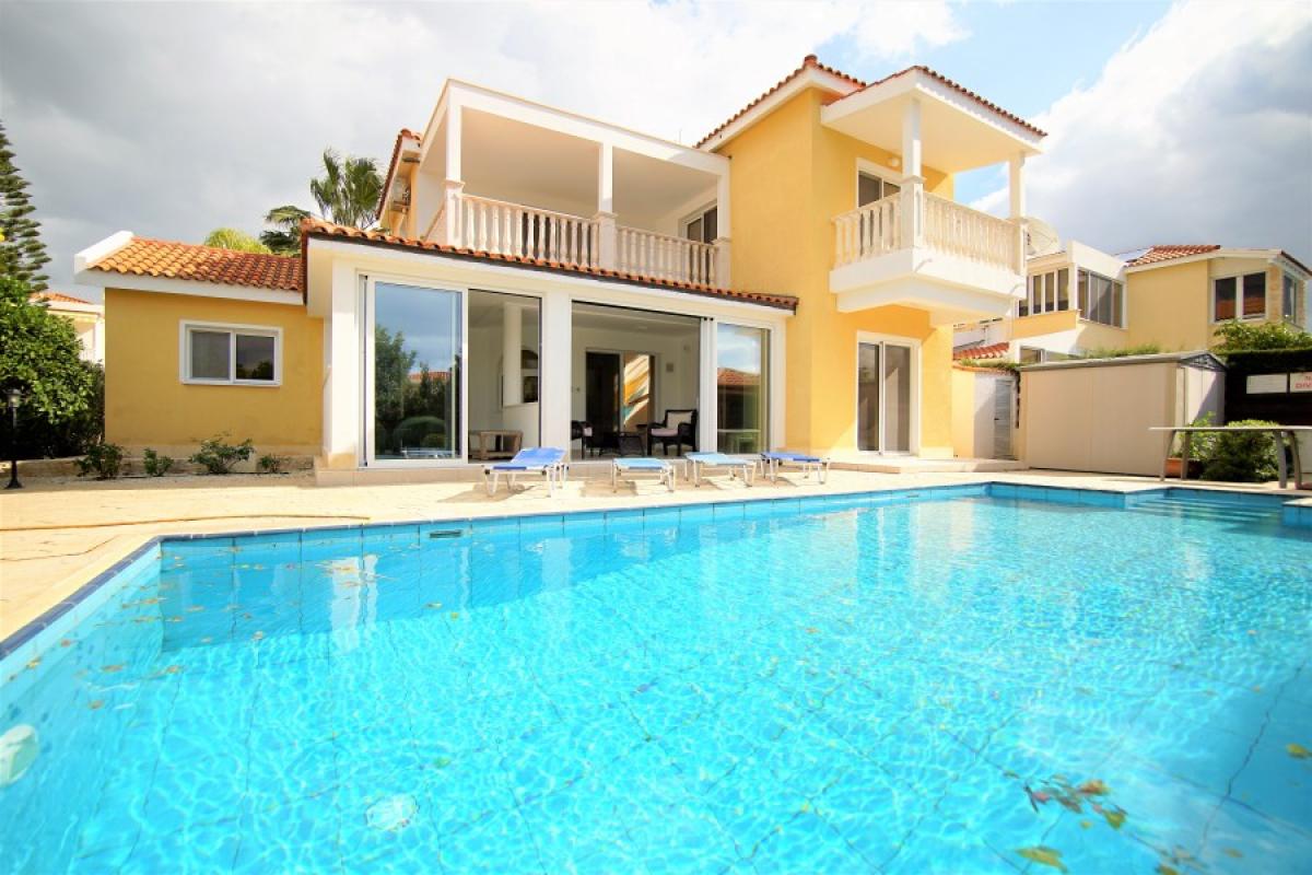 Picture of Home For Sale in Pegia - Coral Bay, Paphos, Cyprus
