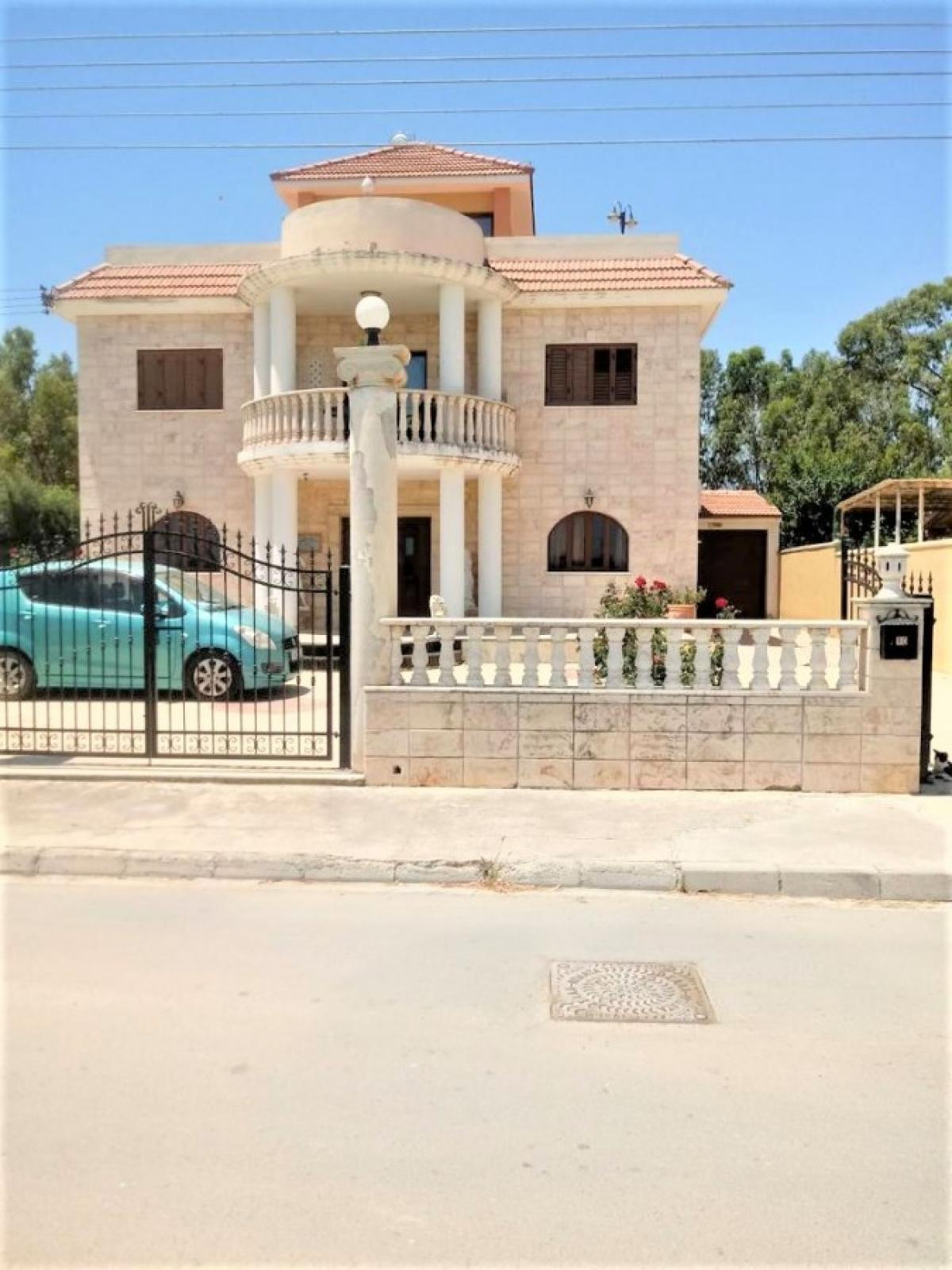Picture of Home For Sale in Zakaki, Limassol, Cyprus
