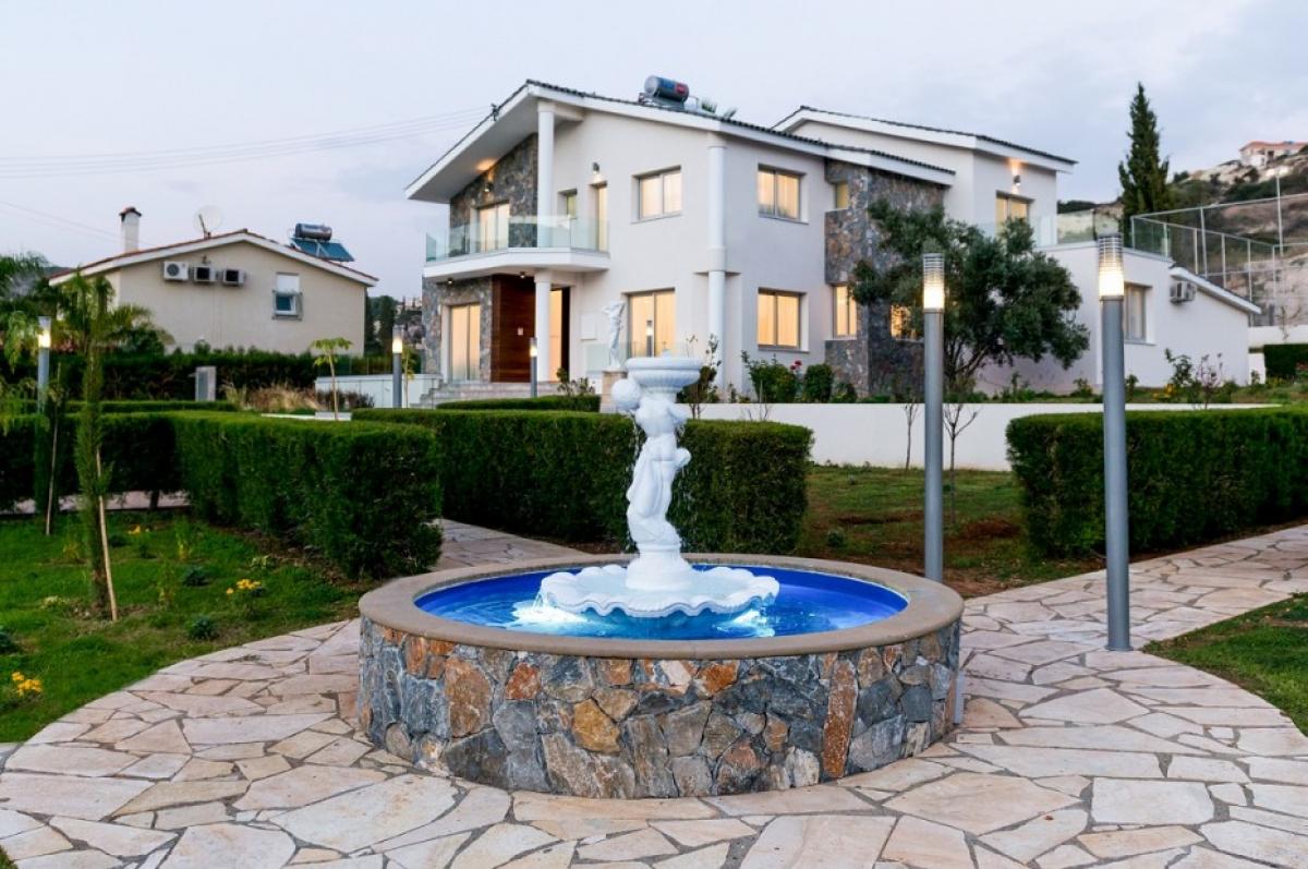 Picture of Home For Sale in Agios Tychonas, Limassol, Cyprus