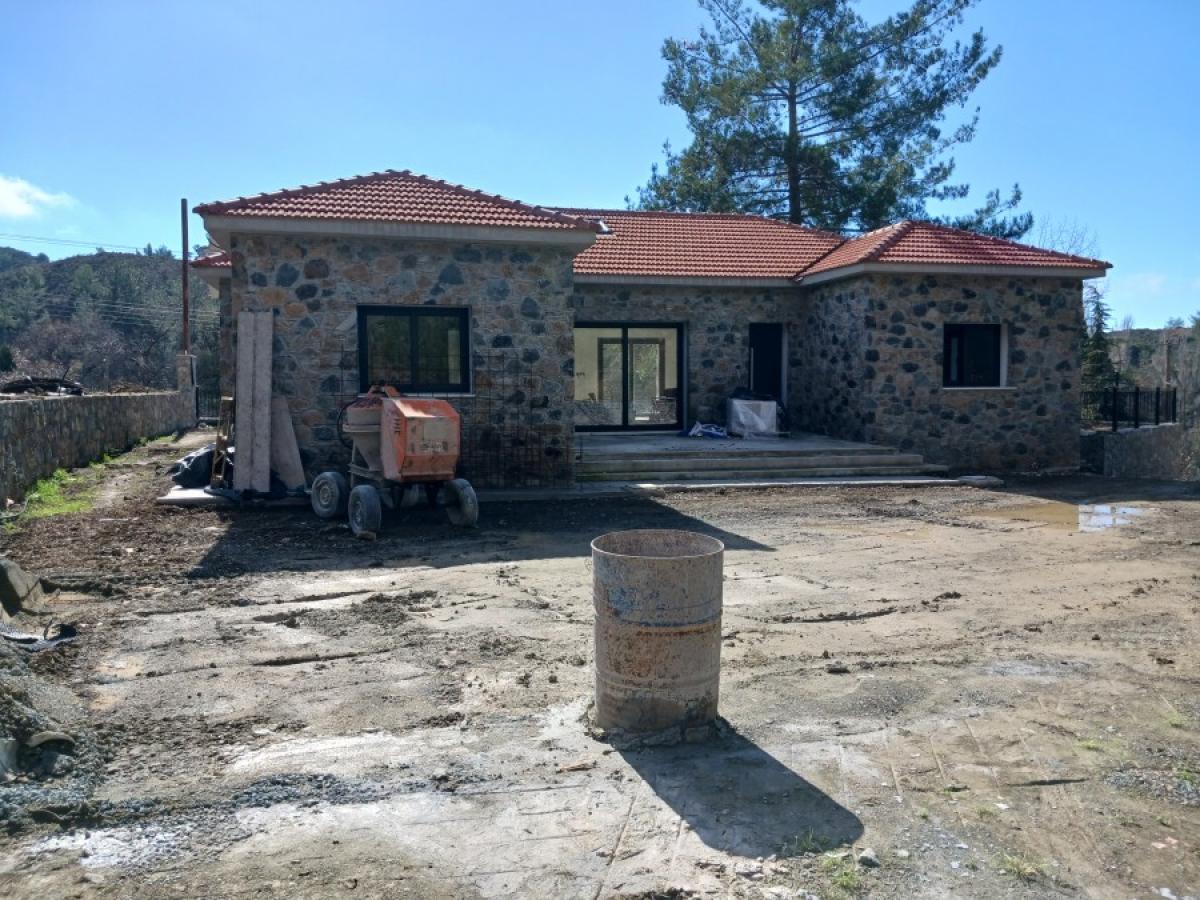 Picture of Home For Sale in Platres, Other, Cyprus