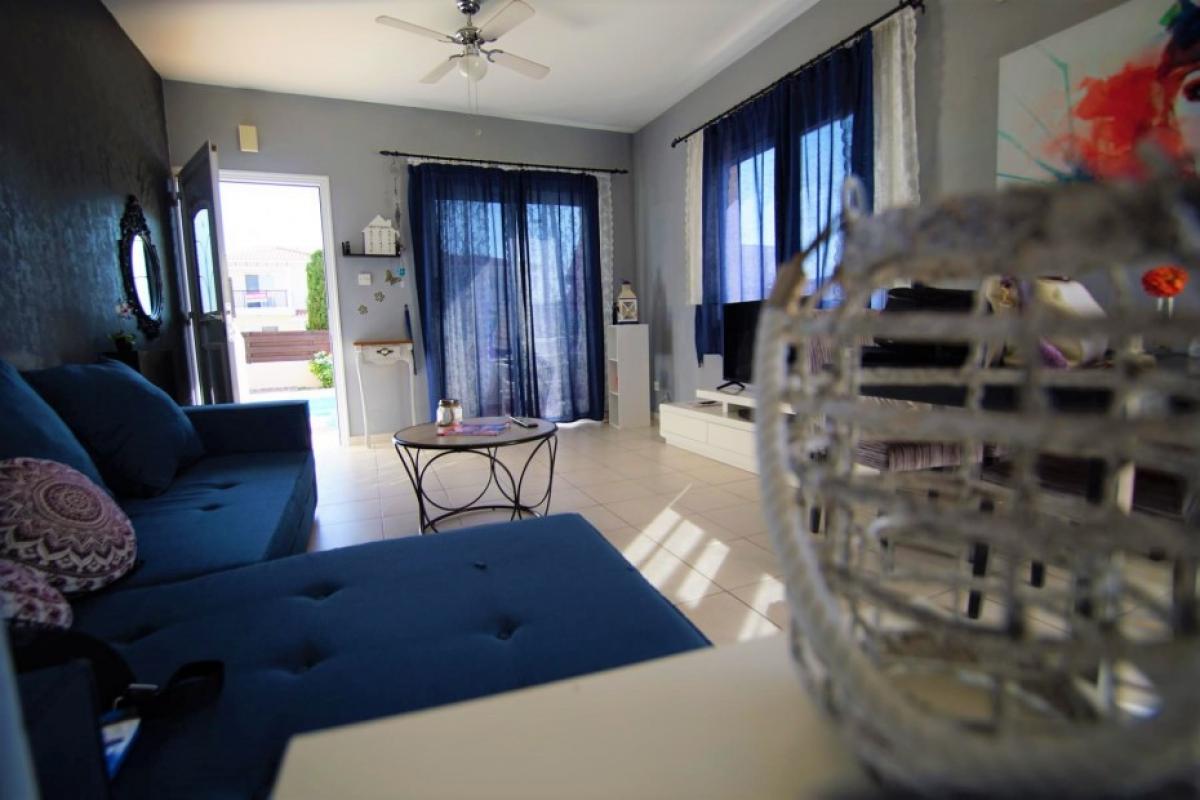 Picture of Home For Sale in Kato Paphos - Universal, Paphos, Cyprus