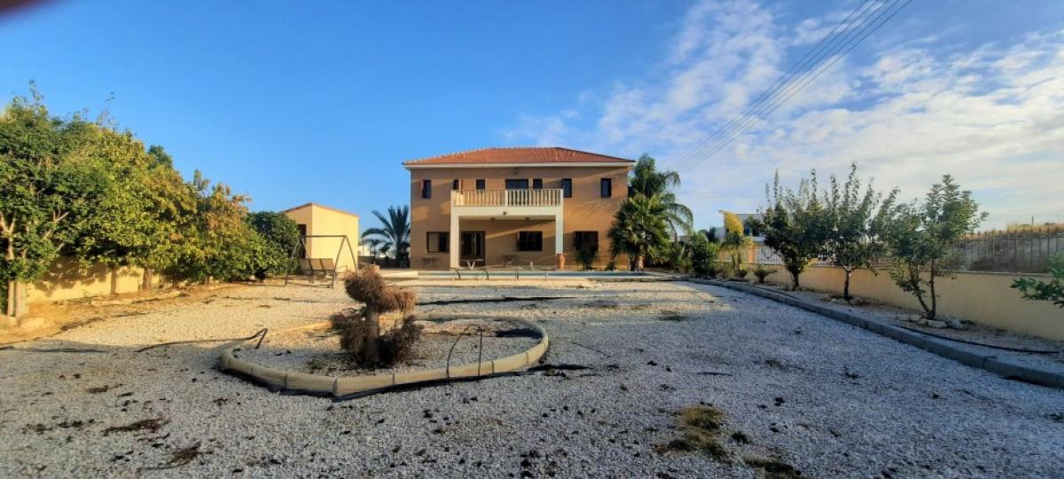 Picture of Home For Sale in Ayios Athanasios, Limassol, Cyprus