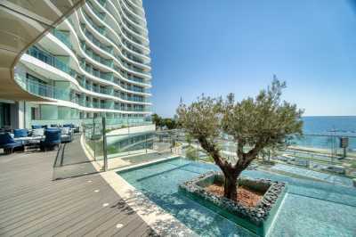 Condo For Sale in 