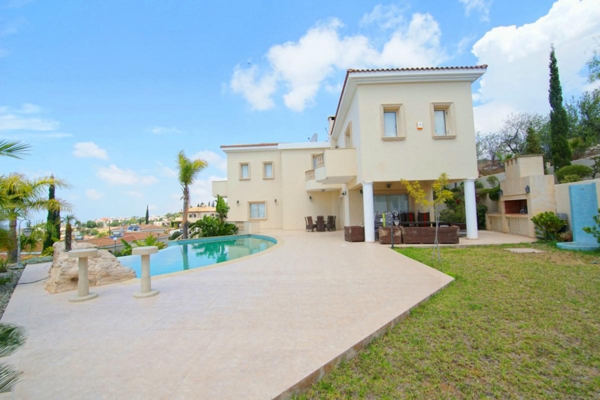 Picture of Home For Sale in Mesa Chorio, Paphos, Cyprus