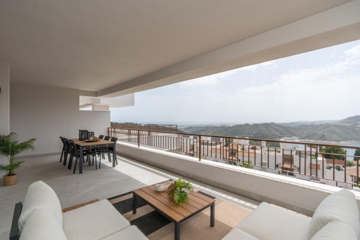 Picture of Condo For Sale in Istan, Malaga, Spain