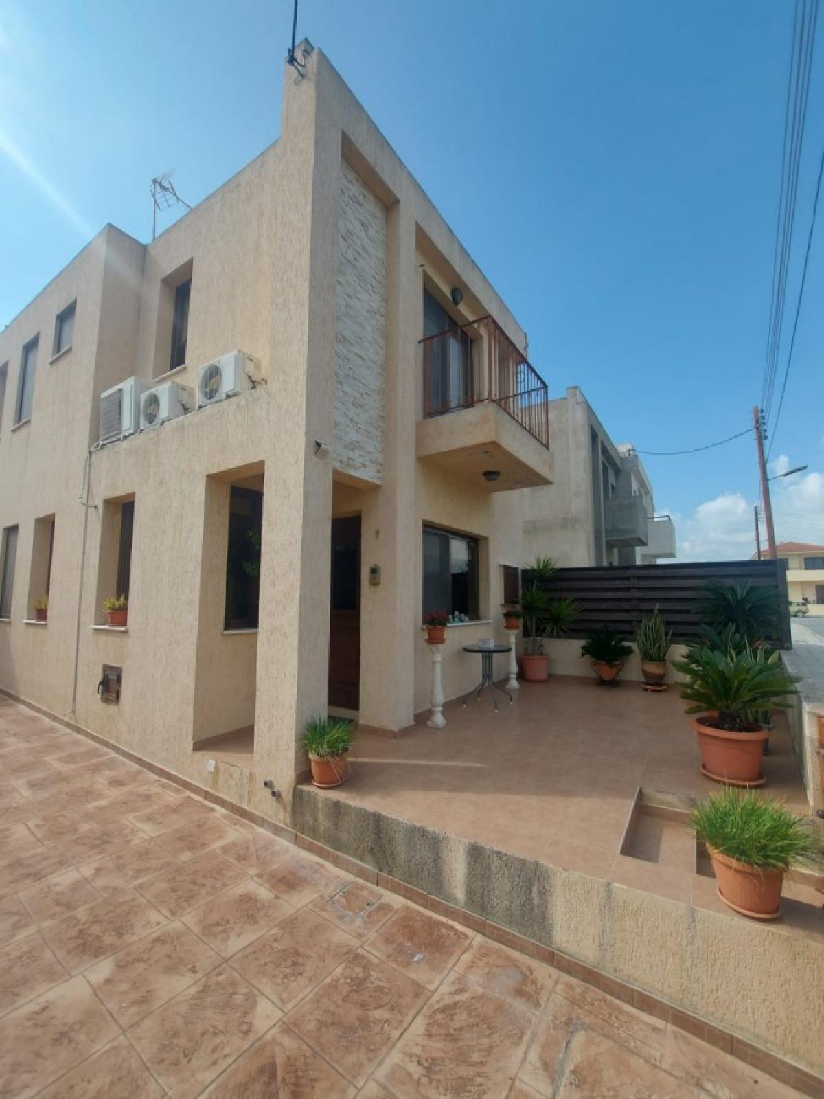 Picture of Home For Sale in Livadia, Larnaca, Cyprus