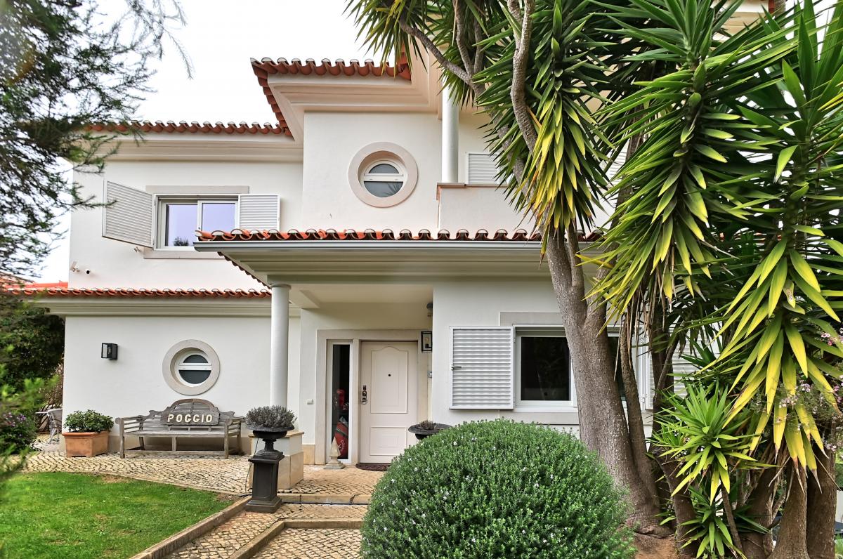Picture of Home For Sale in Cascais, Estremadura, Portugal
