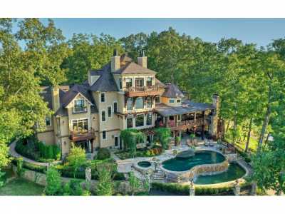 Home For Sale in Blue Ridge, Georgia