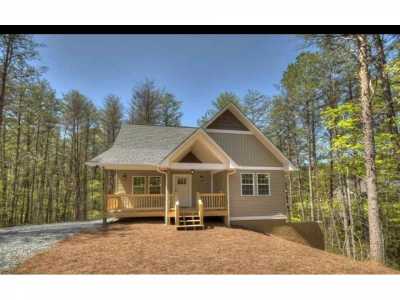Home For Sale in Blairsville, Georgia