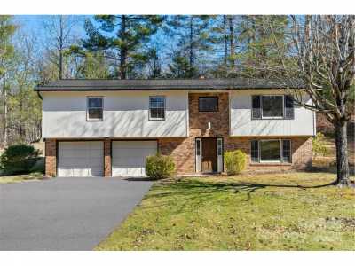 Home For Sale in Weaverville, North Carolina