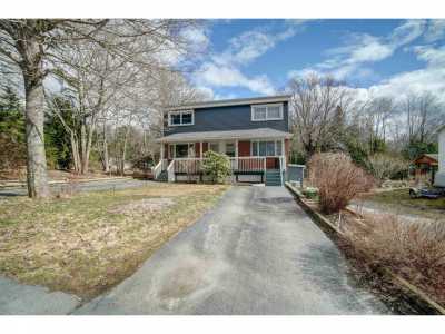 Home For Sale in Lower Sackville, Canada