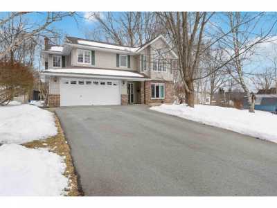 Home For Sale in Bridgewater, Canada