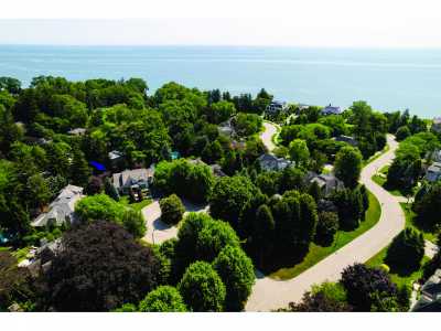 Home For Sale in Oakville, Canada