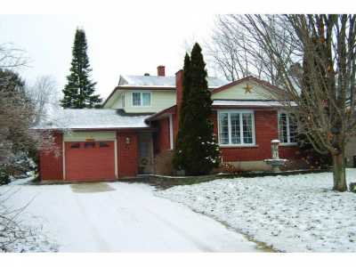 Home For Sale in Harriston, Canada