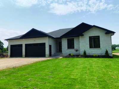 Home For Sale in Palmerston, Canada