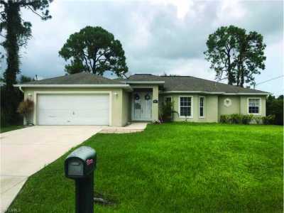 Home For Sale in Lehigh Acres, Florida