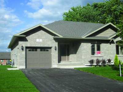 Home For Sale in Clifford, Canada