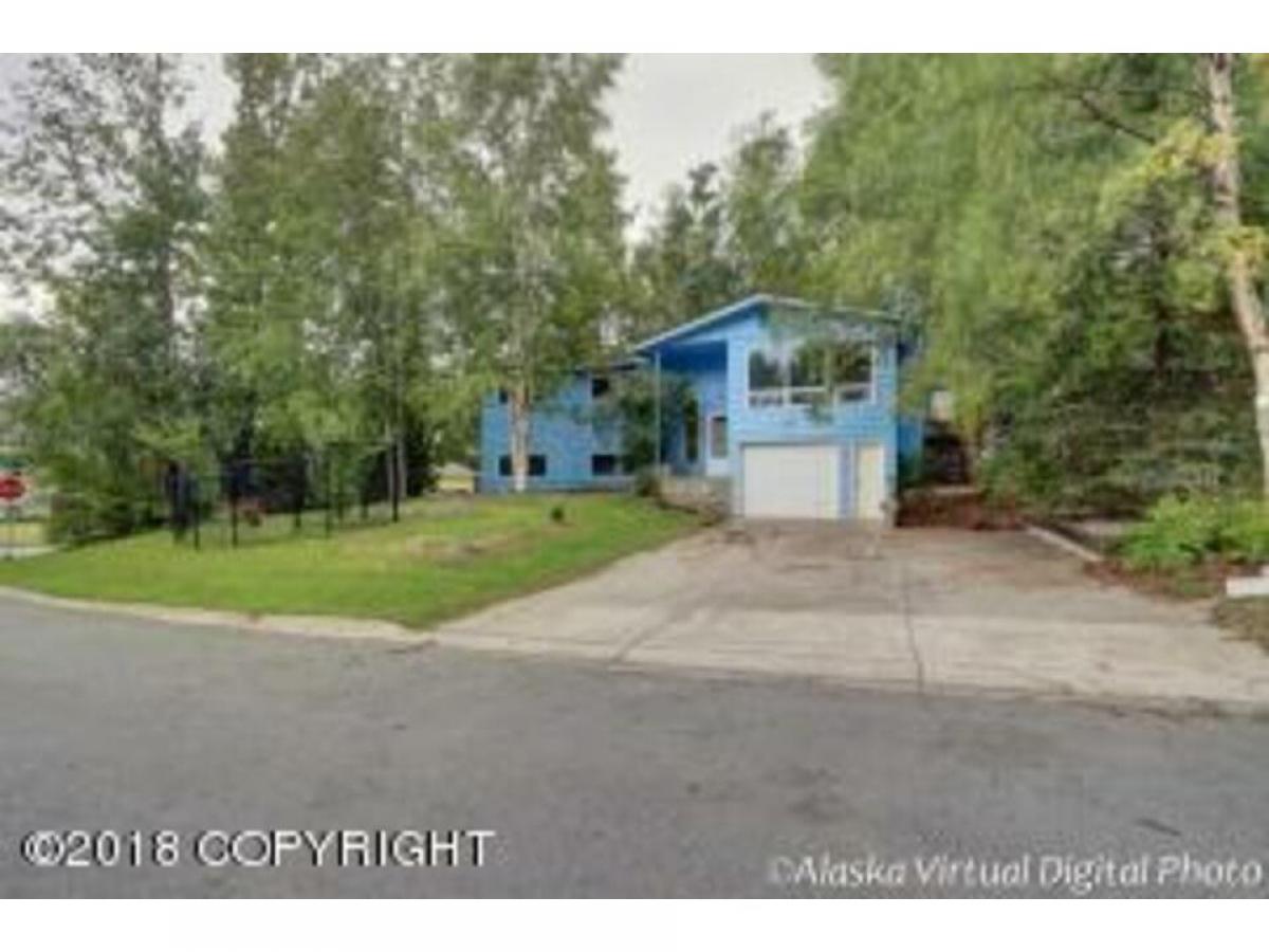 Picture of Home For Sale in Anchorage, Alaska, United States