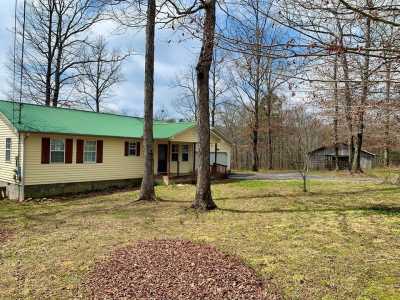 Home For Sale in Gruetli Laager, Tennessee