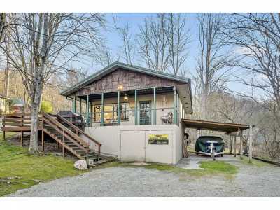 Home For Sale in Smithville, Tennessee
