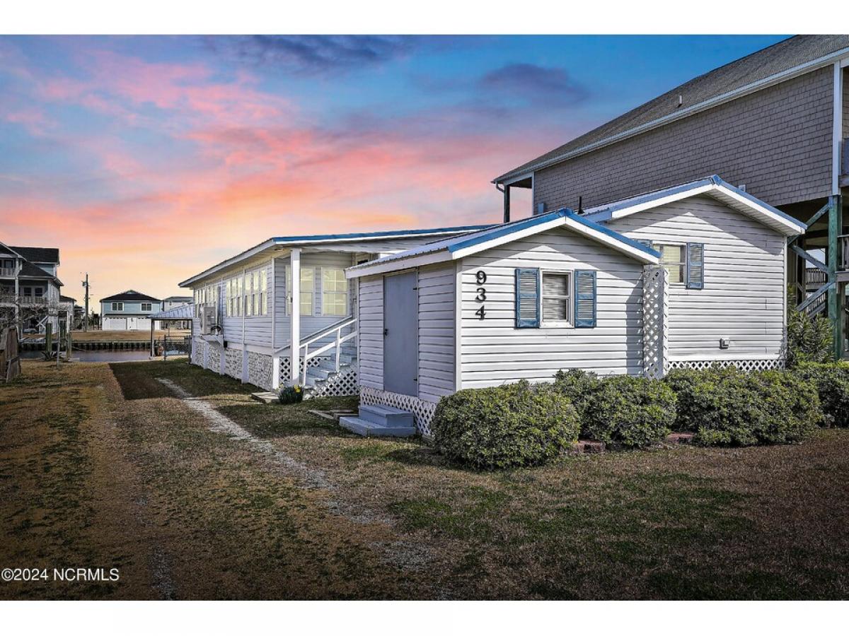 Picture of Home For Sale in Surf City, North Carolina, United States