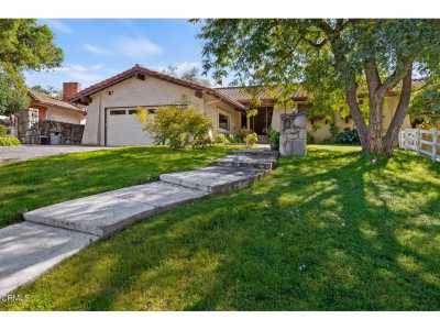 Home For Sale in Oak View, California