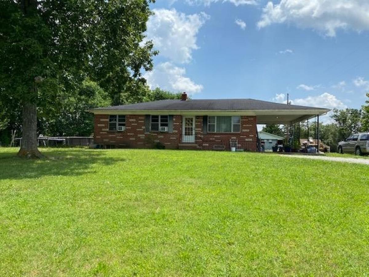 Picture of Home For Sale in Celina, Tennessee, United States