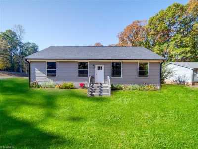 Home For Sale in Mount Gilead, North Carolina
