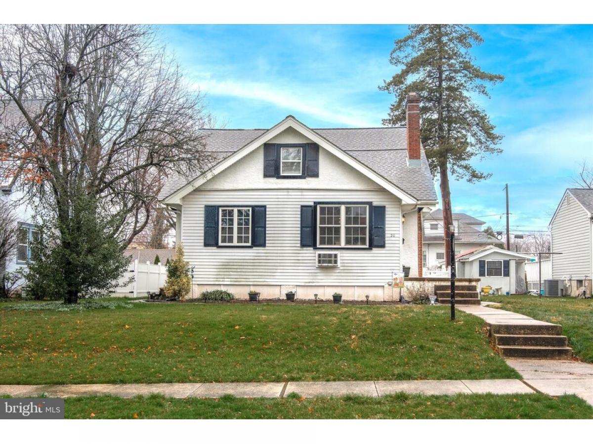 Picture of Home For Sale in Aldan, Pennsylvania, United States