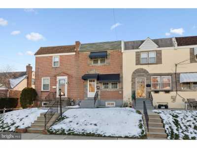 Home For Sale in Clifton Heights, Pennsylvania