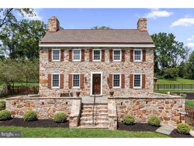 Home For Sale in Chester Springs, Pennsylvania