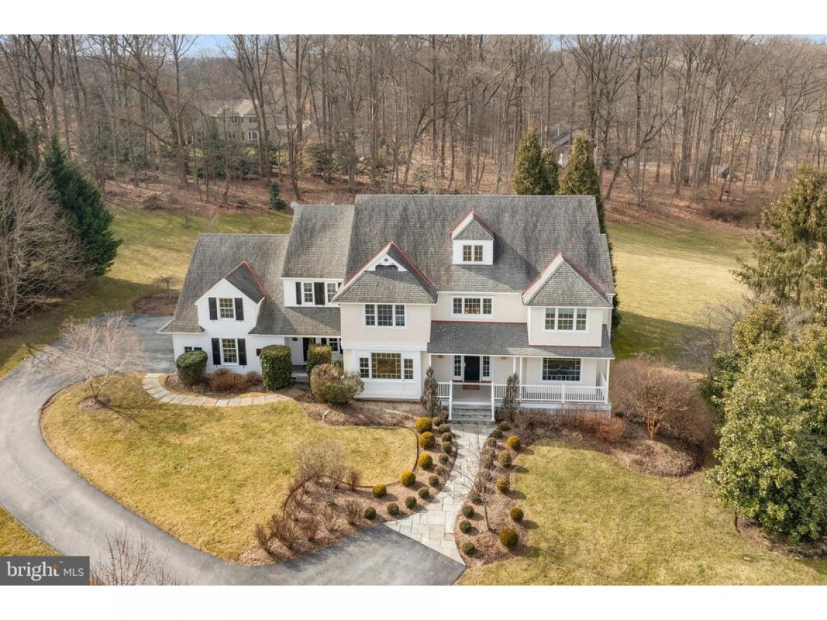 Picture of Home For Sale in Chester Springs, Pennsylvania, United States