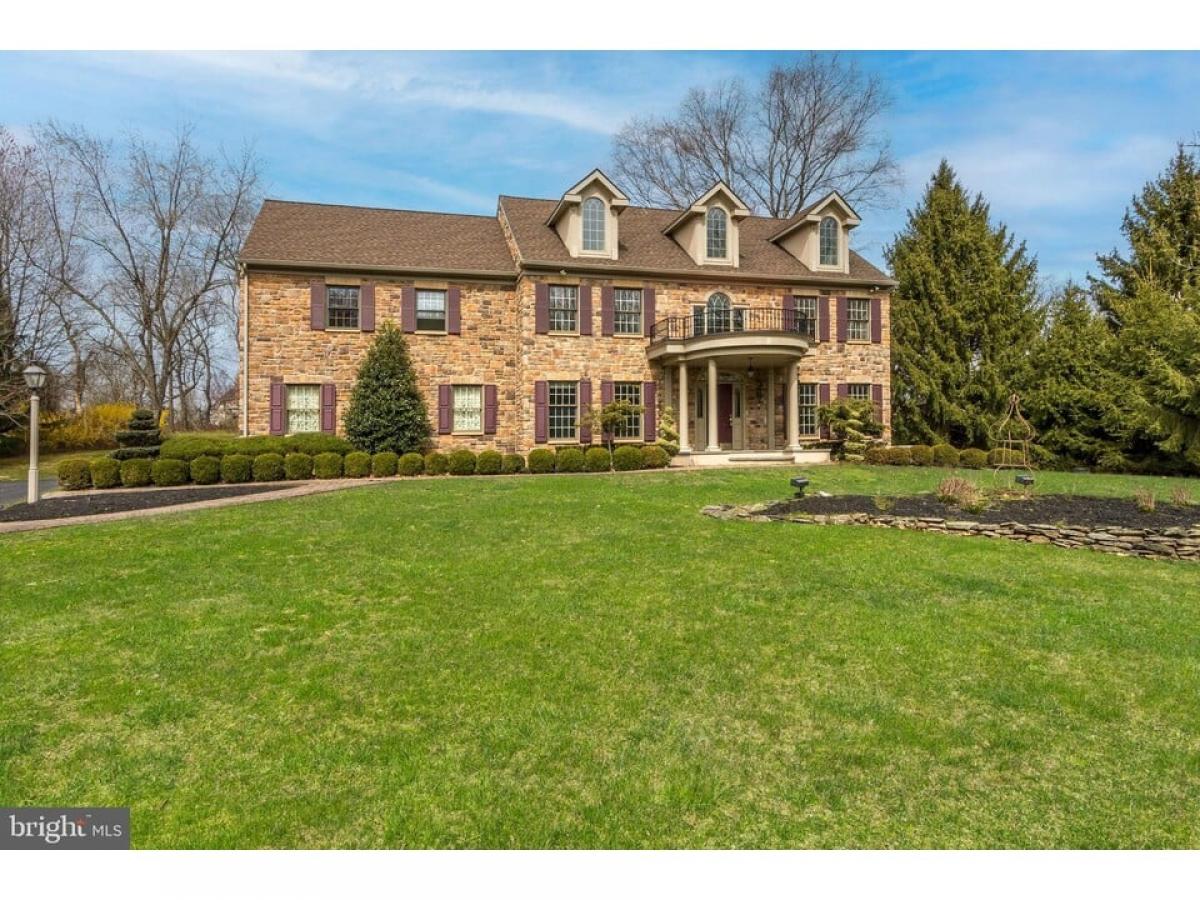 Picture of Home For Sale in Doylestown, Pennsylvania, United States