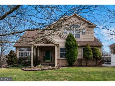 Home For Sale in Chalfont, Pennsylvania
