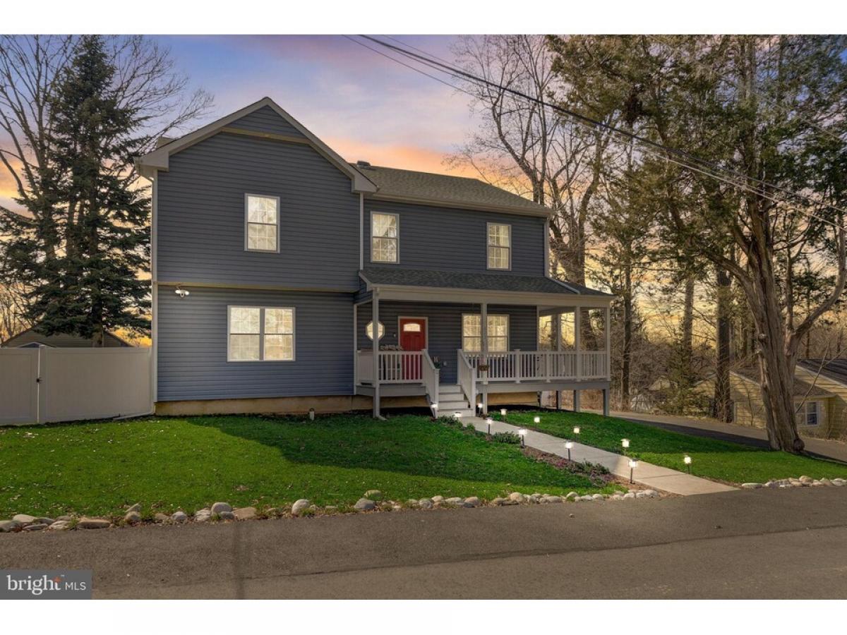 Picture of Home For Sale in Feasterville Trevose, Pennsylvania, United States