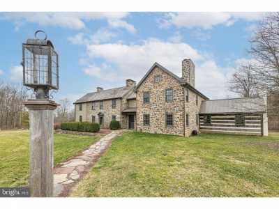 Home For Sale in Pipersville, Pennsylvania