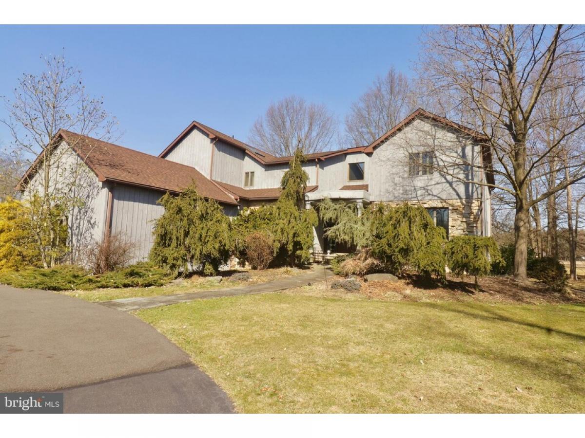 Picture of Home For Sale in Quakertown, Pennsylvania, United States