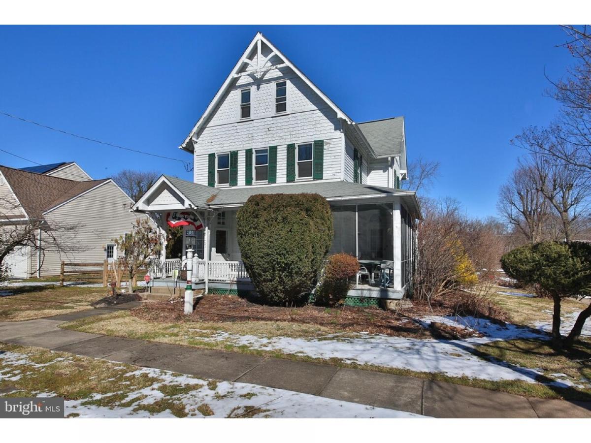Picture of Home For Sale in Ivyland, Pennsylvania, United States