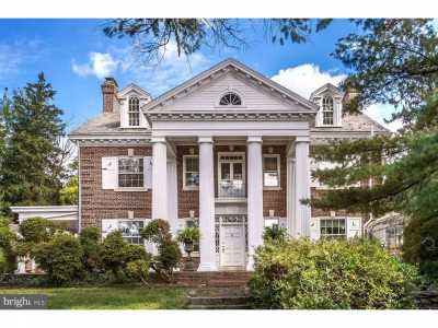 Home For Sale in Titusville, New Jersey