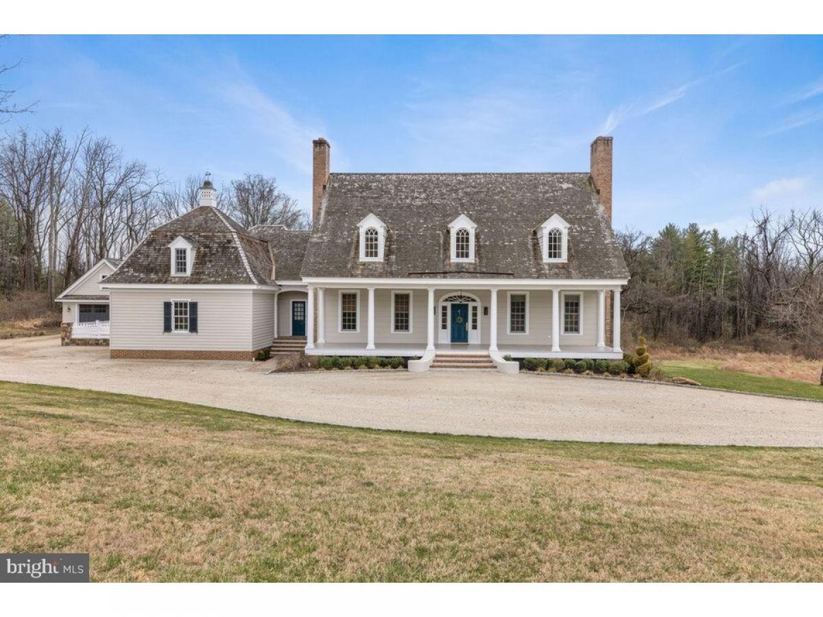 Picture of Home For Sale in Lebanon, New Jersey, United States