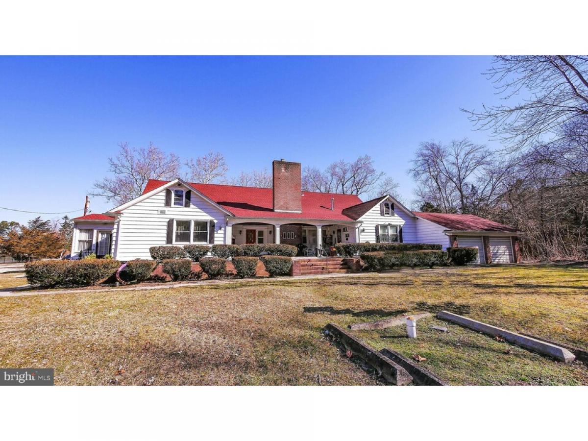 Picture of Multi-Family Home For Sale in Mays Landing, New Jersey, United States