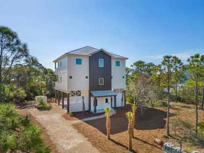 Home For Sale in East Point, Florida