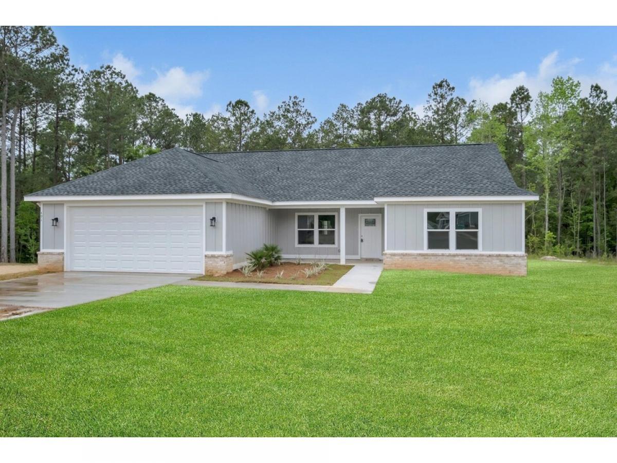 Picture of Home For Sale in Midway, Florida, United States