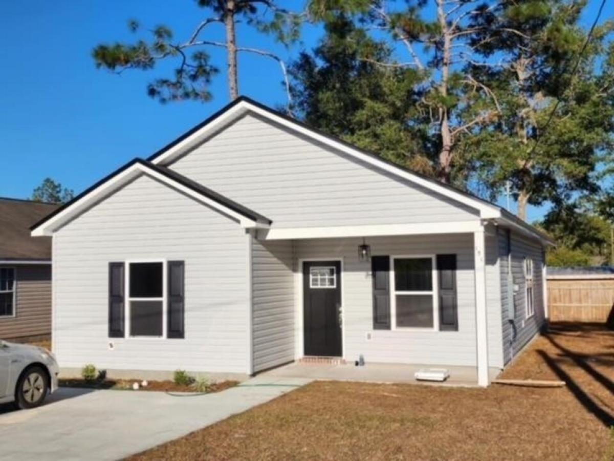 Picture of Home For Sale in Crawfordville, Florida, United States