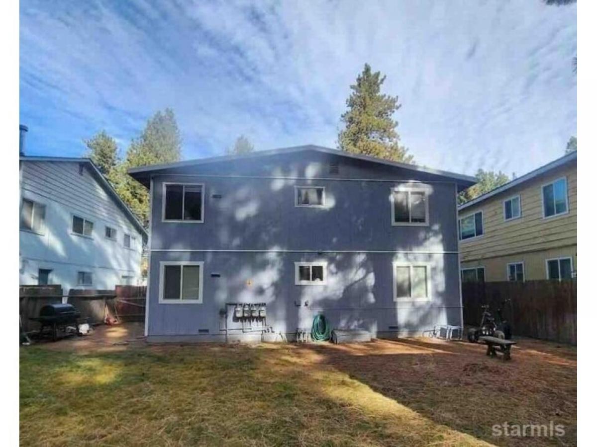 Picture of Home For Sale in South Lake Tahoe, California, United States
