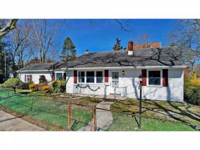 Home For Sale in Somers Point, New Jersey
